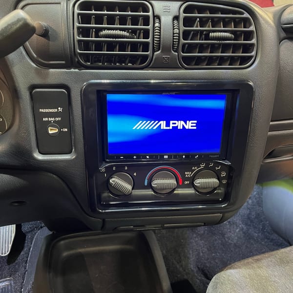 Custom car audio system Bowling Green VA — JH Audio shop work